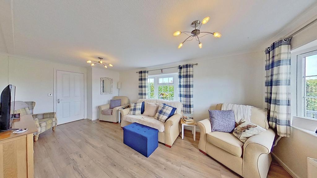 Rhododendron Close, Reculver, Herne Bay, CT6 6FD photo 4