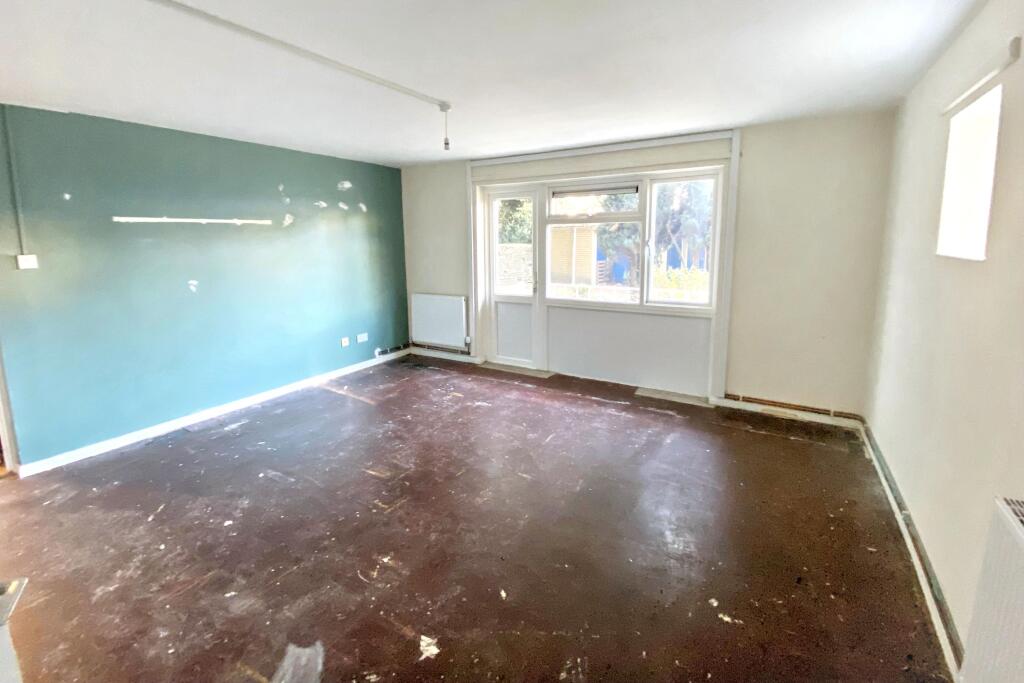 Apartment in Swindon - View 2