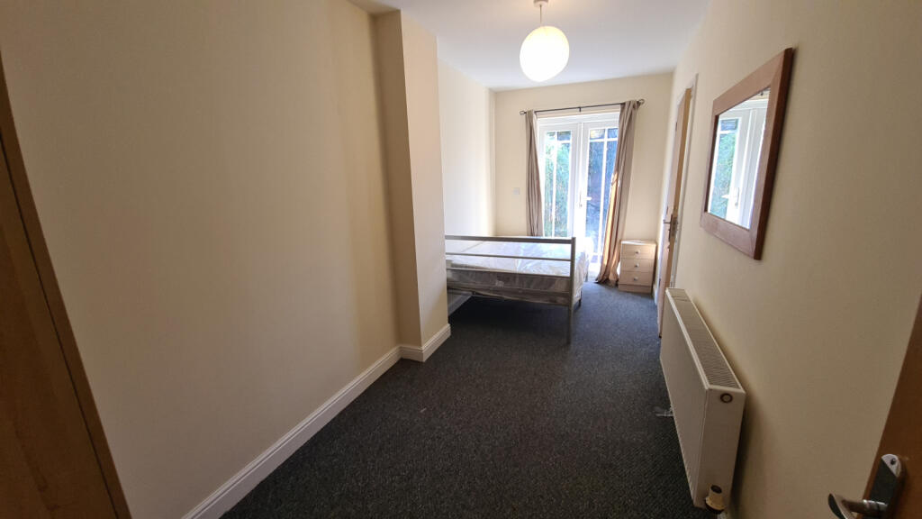 4 bedroom town house for rent