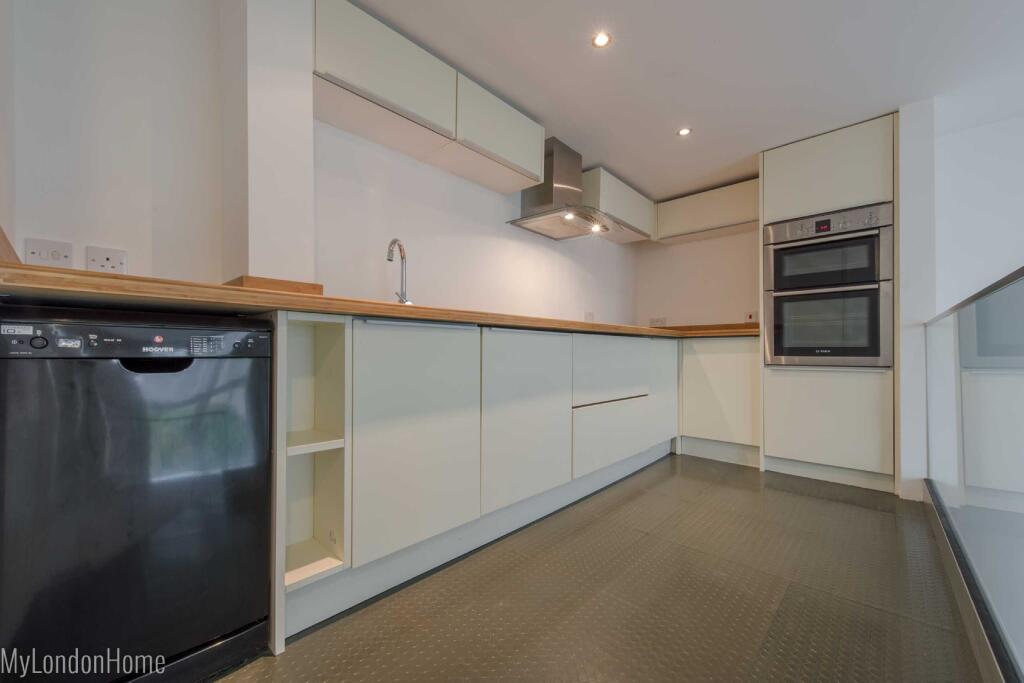Apartment in London - View 4