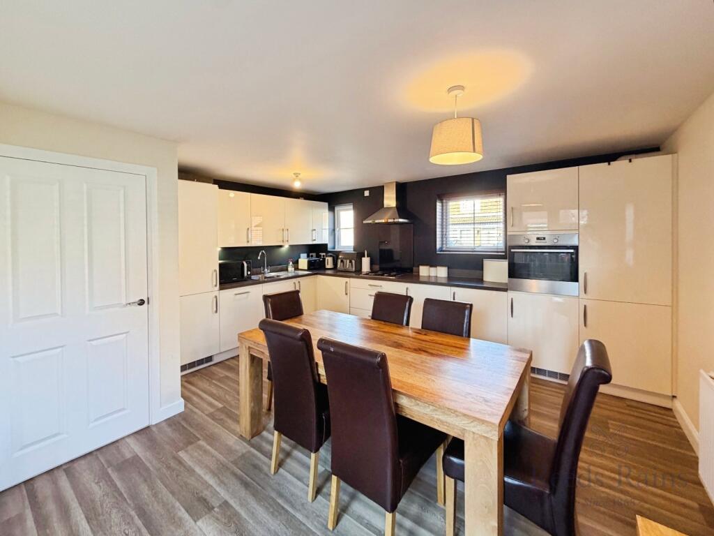 House in Durham - View 4