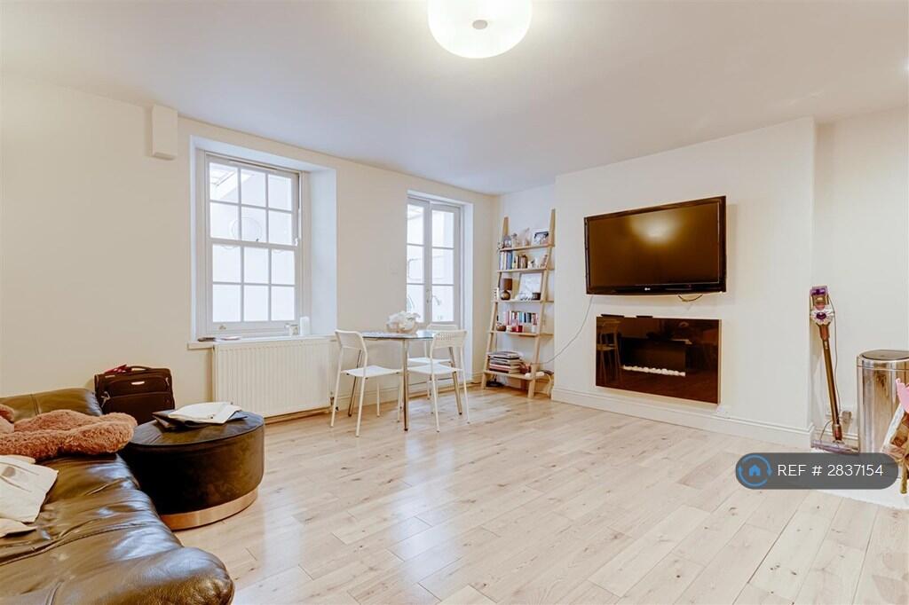Main image of property: Amwell St, London, EC1R