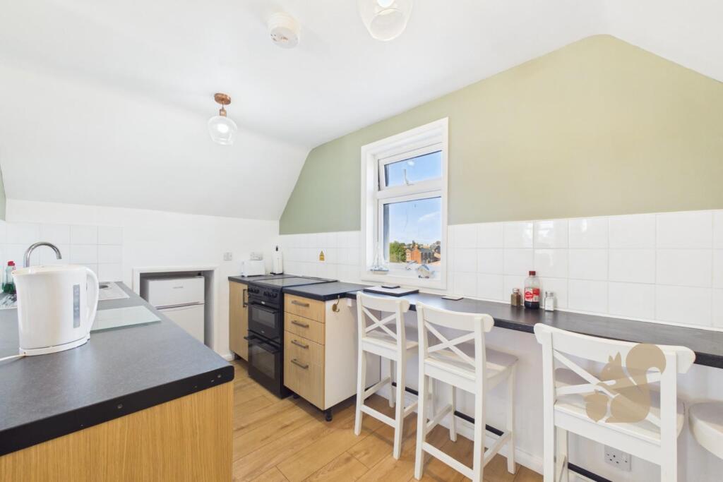 House in Colchester, West Mersea - More