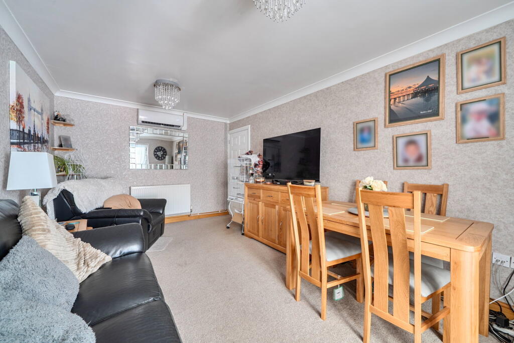 House in Canterbury - View 4