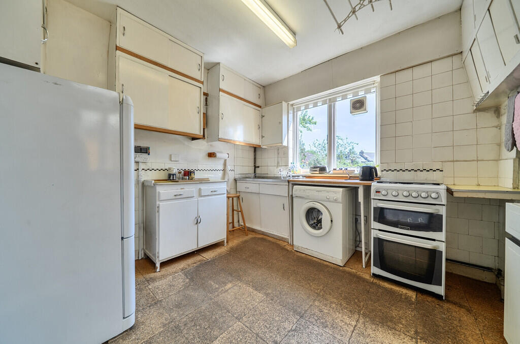 House in Sidcup, Halfway Street, Longlands - View 5