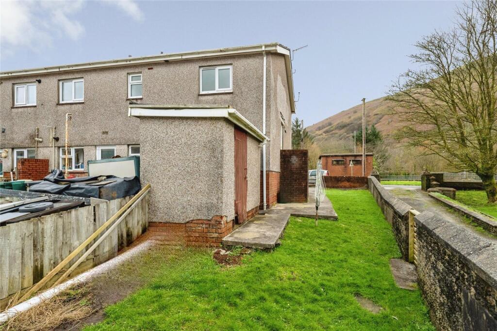 Main image of property: 33 Glanyrafon Road, Ystalyfera