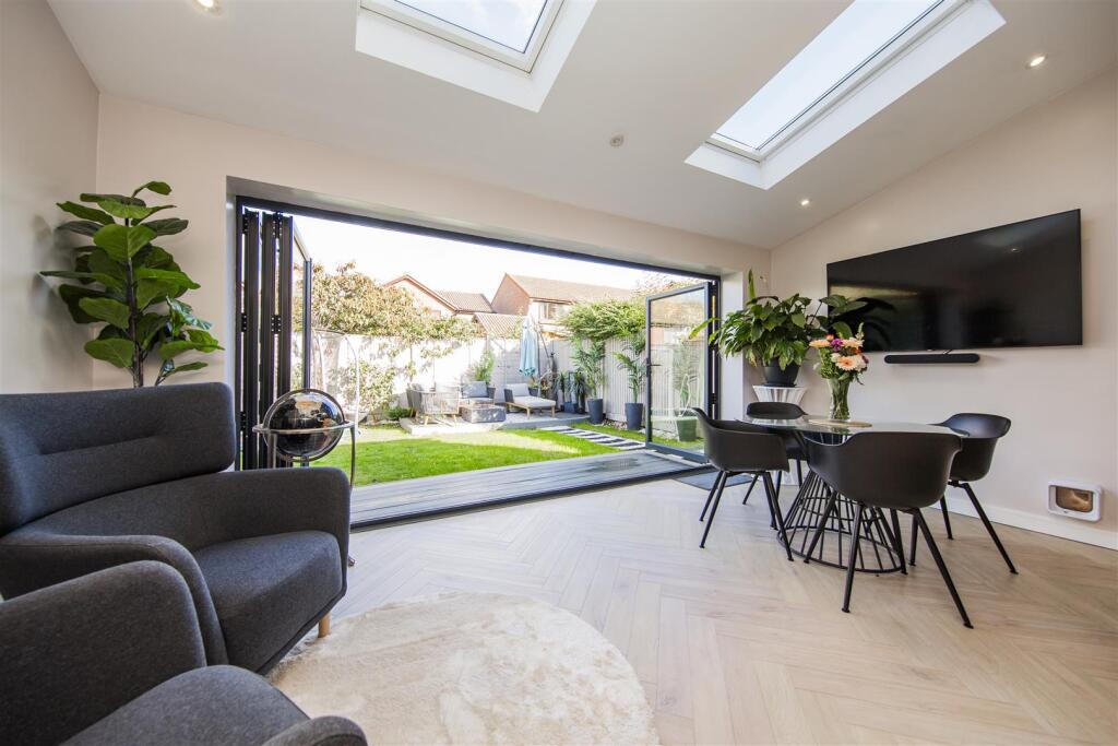 House in Rochester - View 3