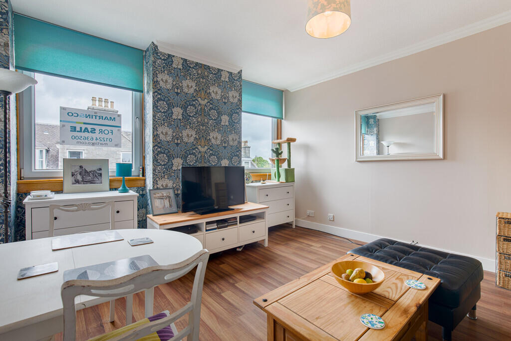Rosemount Place Flat B, Aberdeen - More