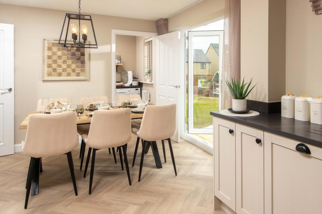 House in Calderdale, Hove Edge - View 3