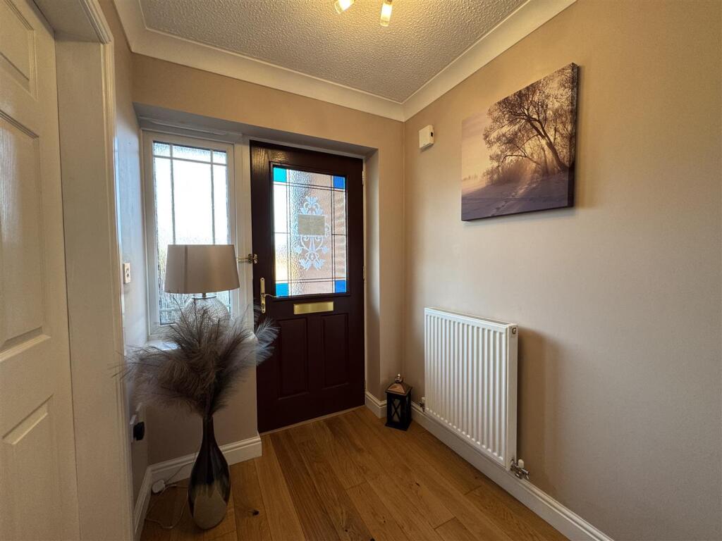 House in Huddersfield, Clayton West - View 3