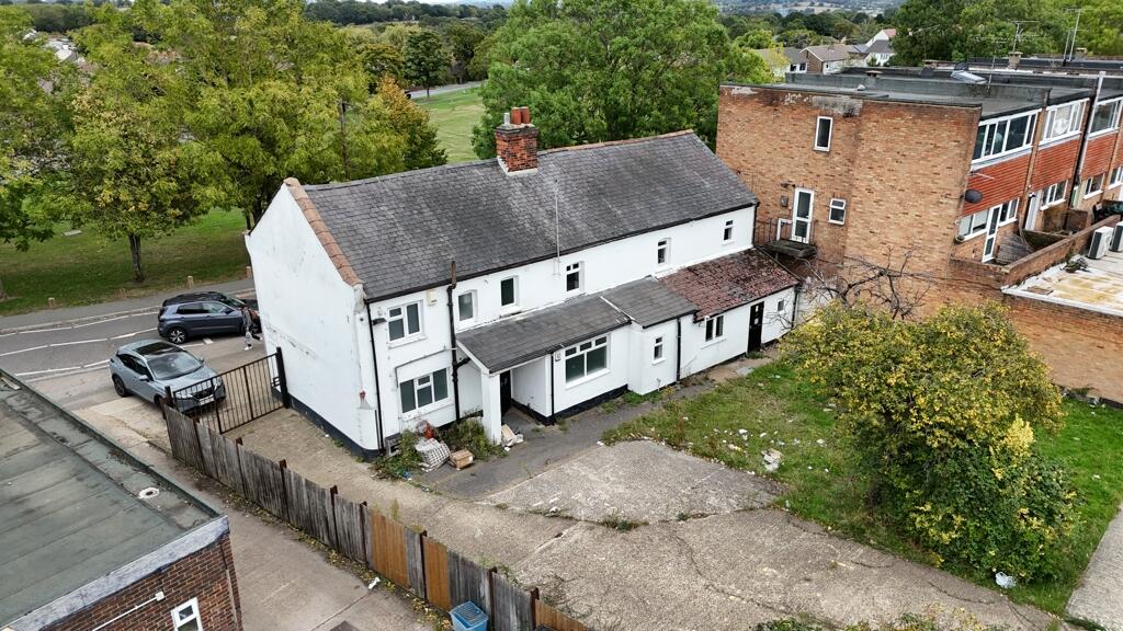 Main image of property: 14-18 Grange Road, Billericay, Essex, CM11 2RE