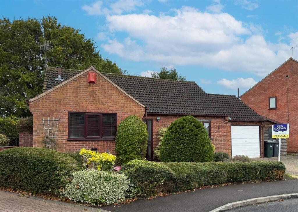 Main image of property: 22 Upton Gardens, Upton Upon Severn, Worcestershire