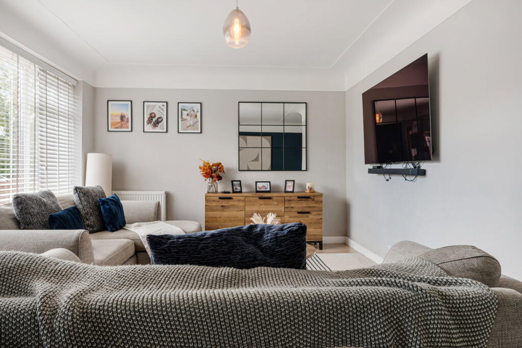 House in Pensby, Liverpool City Region - View 4