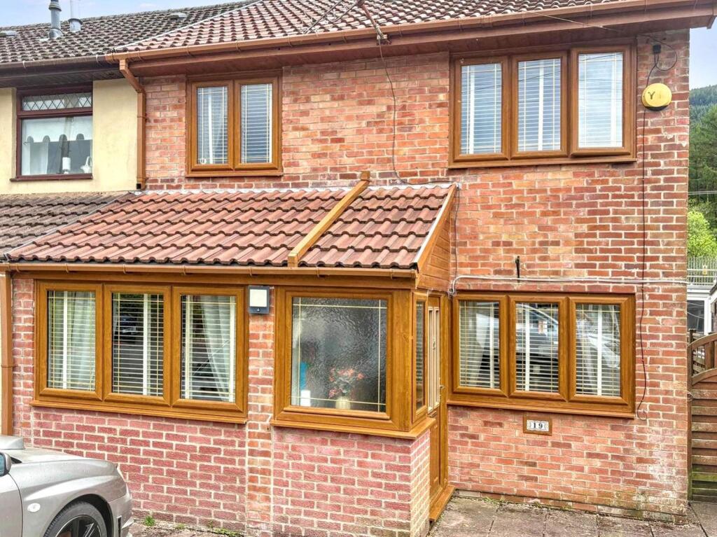 Main image of property: Rheidol Close, Treherbert, Treorchy, RCT, CF42 5AP
