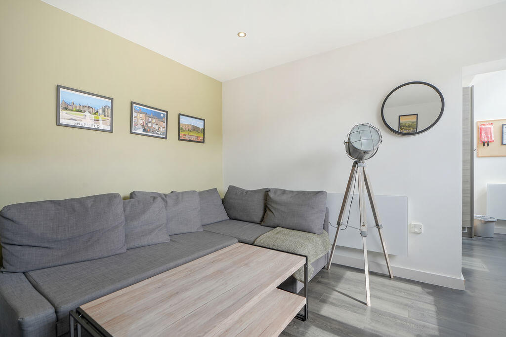 Apartment in Sheffield - More