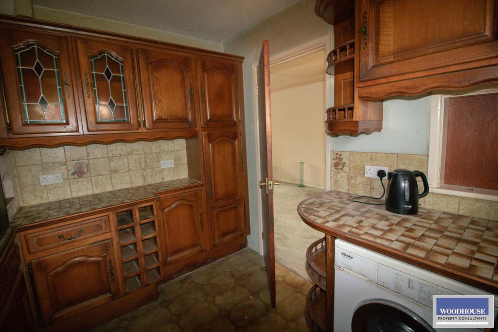 House in Enfield - More
