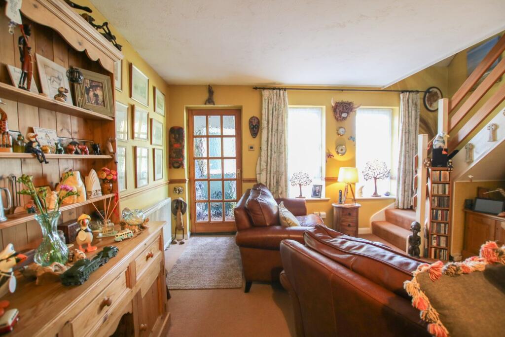 House in Reading, Lower Earley, Earley - More