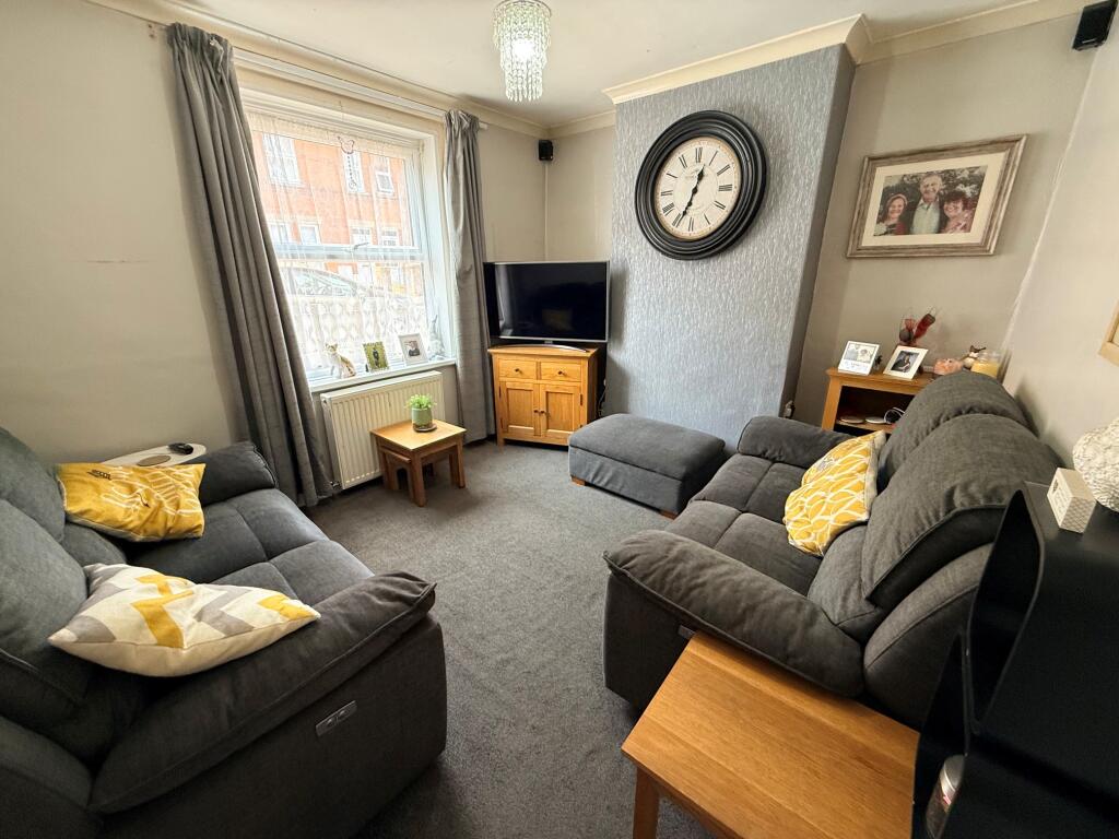 House in Yeovil, Somerset - View 2