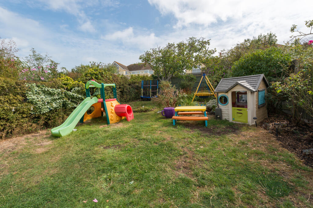 House in Canterbury - View 5