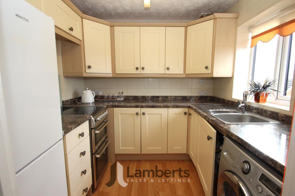 2 Foregate Street, Astwood Bank, B96 – pohled 2