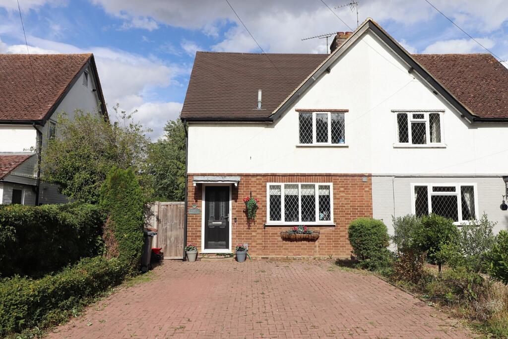 Main image of property: Symonds Green Lane, Stevenage, Hertfordshire, SG1