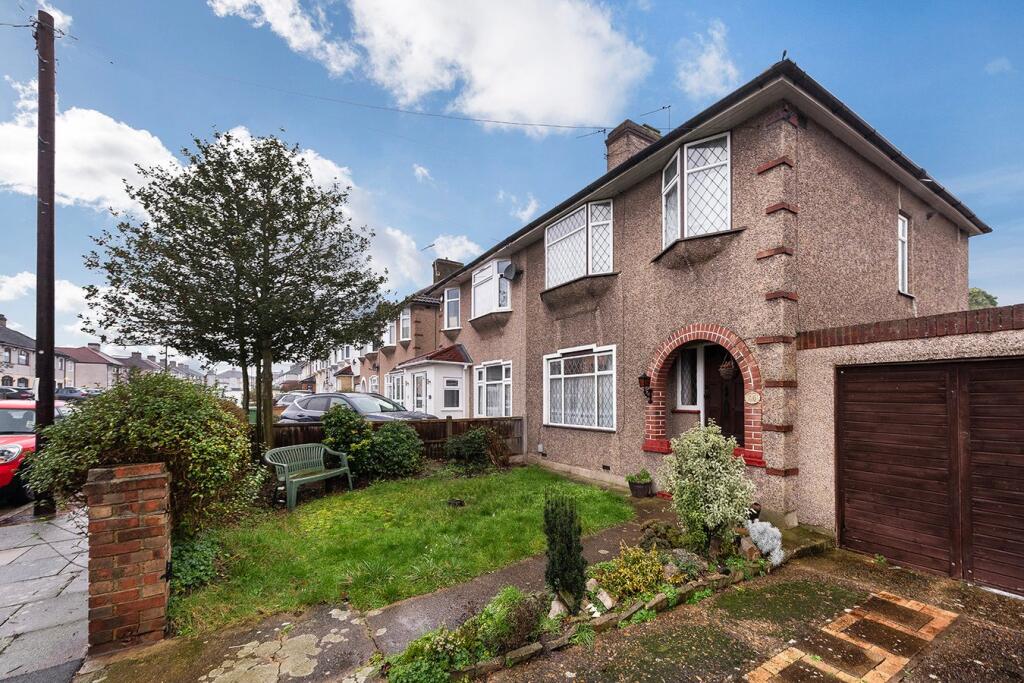Main image of property: Chessington Avenue, Bexleyheath, DA7