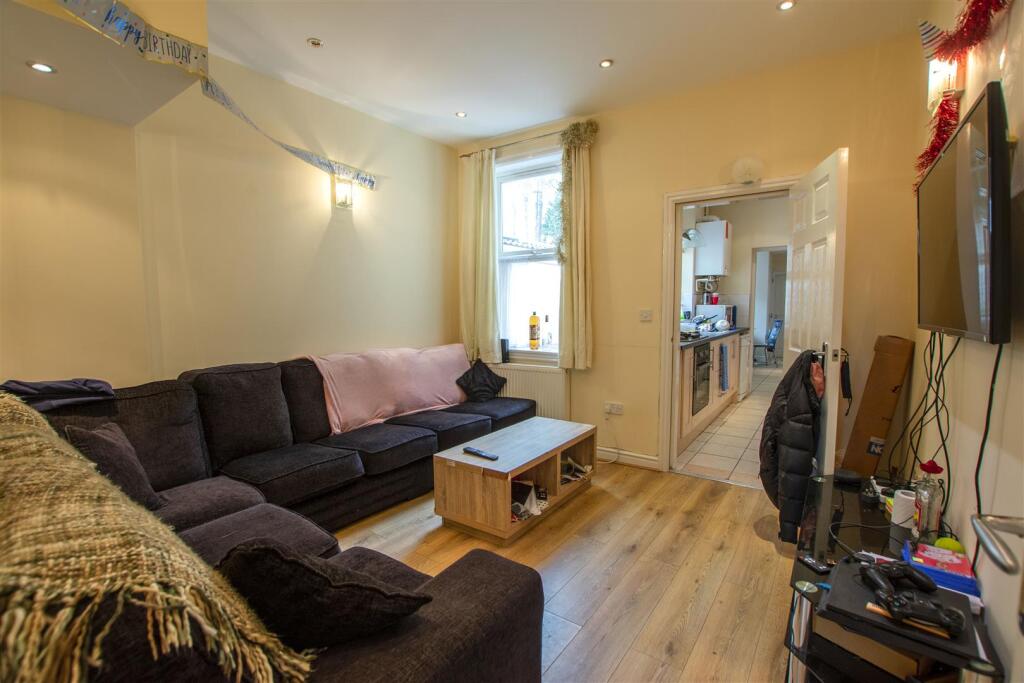 Main image of property: Heeley Road, Birmingham, B29