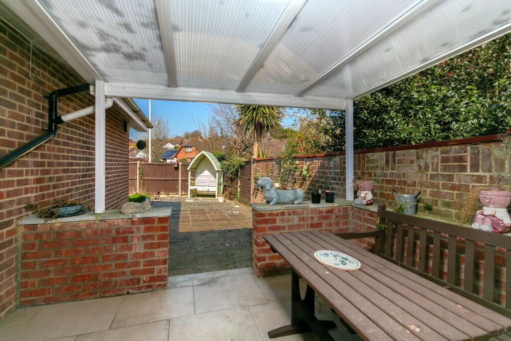 House in Hythe, Orchard Valley - More