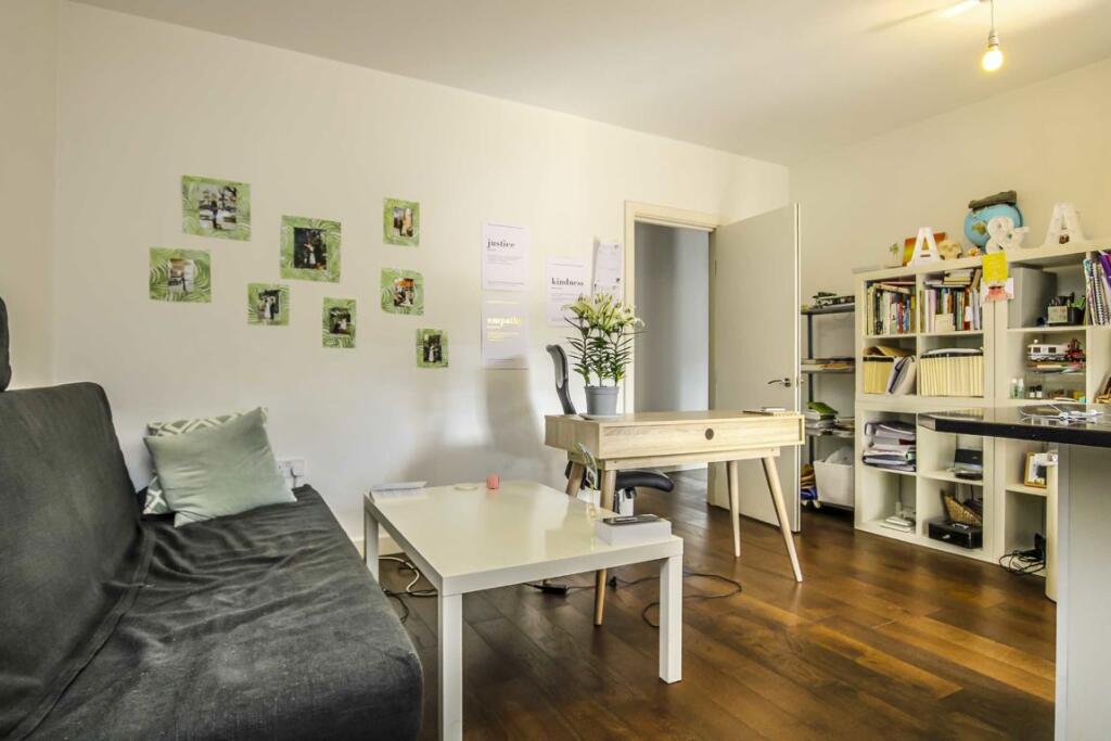Main image of property: Little Somerset Street, Aldgate
