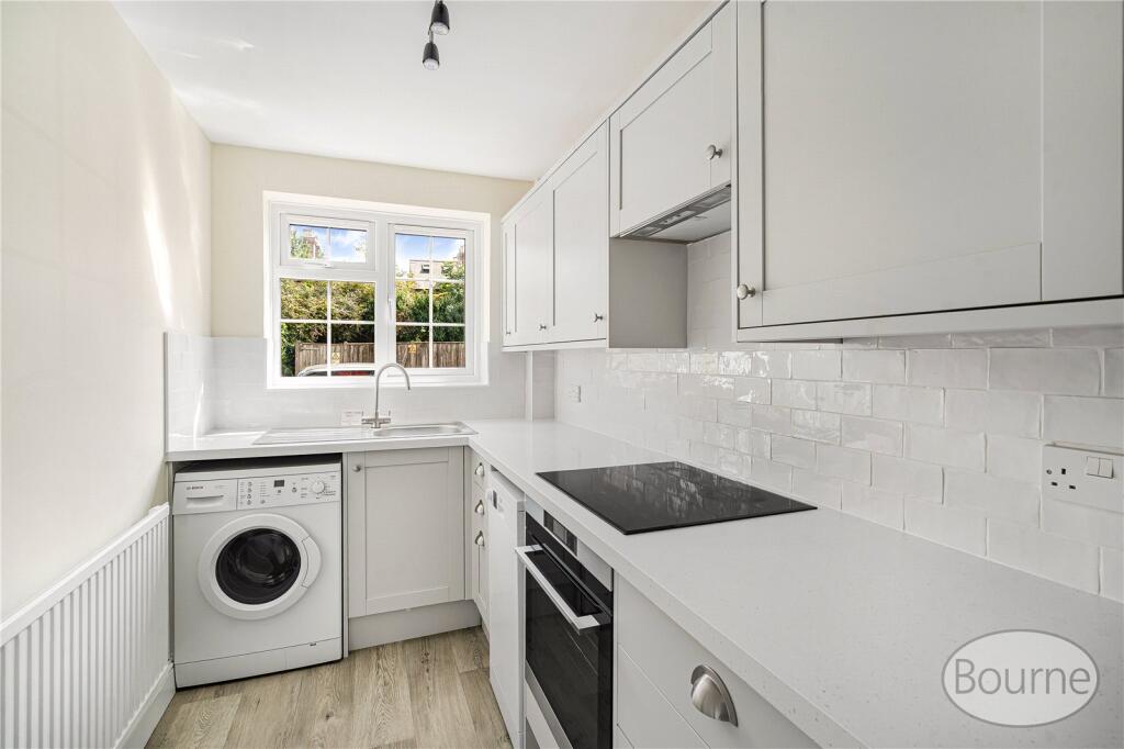 House in Guildford - View 5