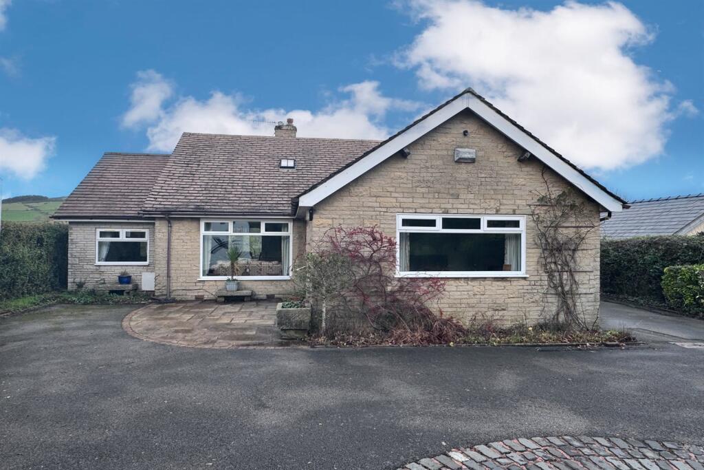 Main image of property: Manchester Road, Chapel-En-Le-Frith, High Peak