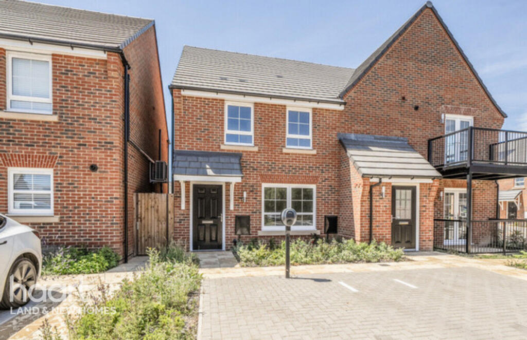 House in Reading - View 2