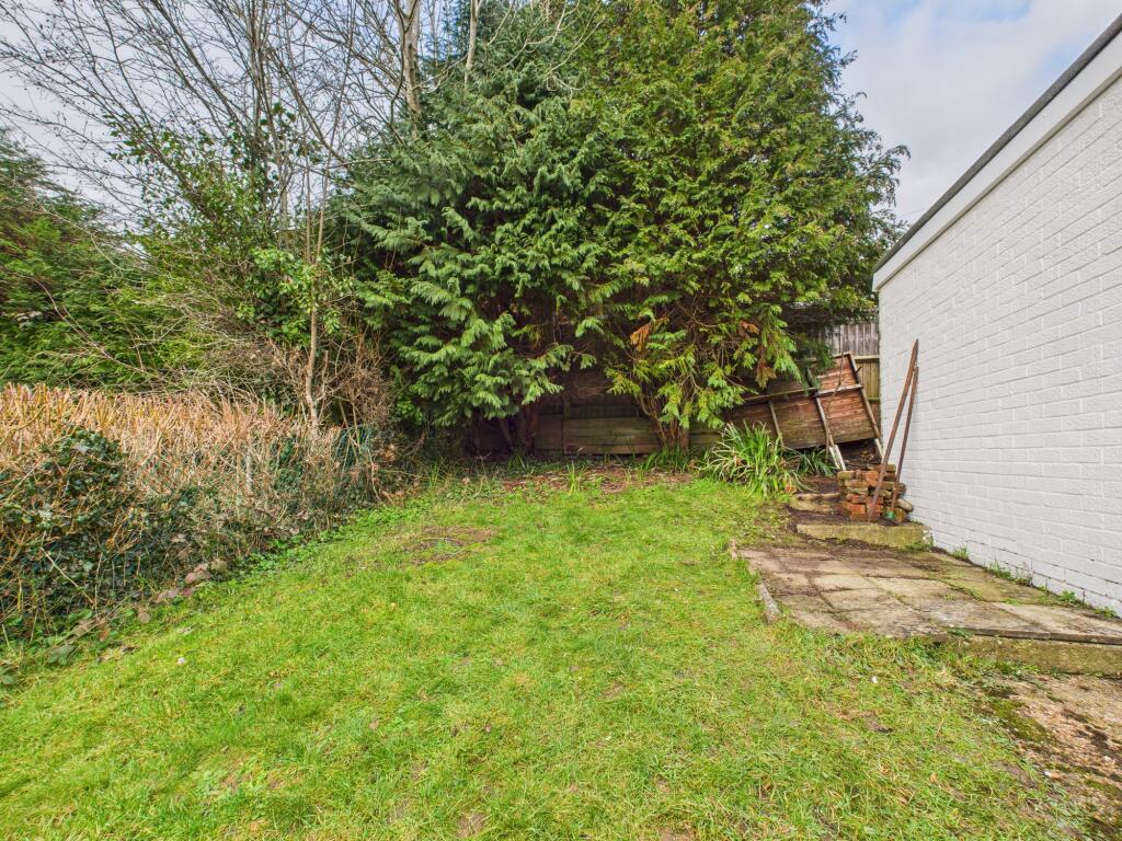 Eastern Dene, Hazlemere, Buckinghamshire, HP15 7BS photo 3