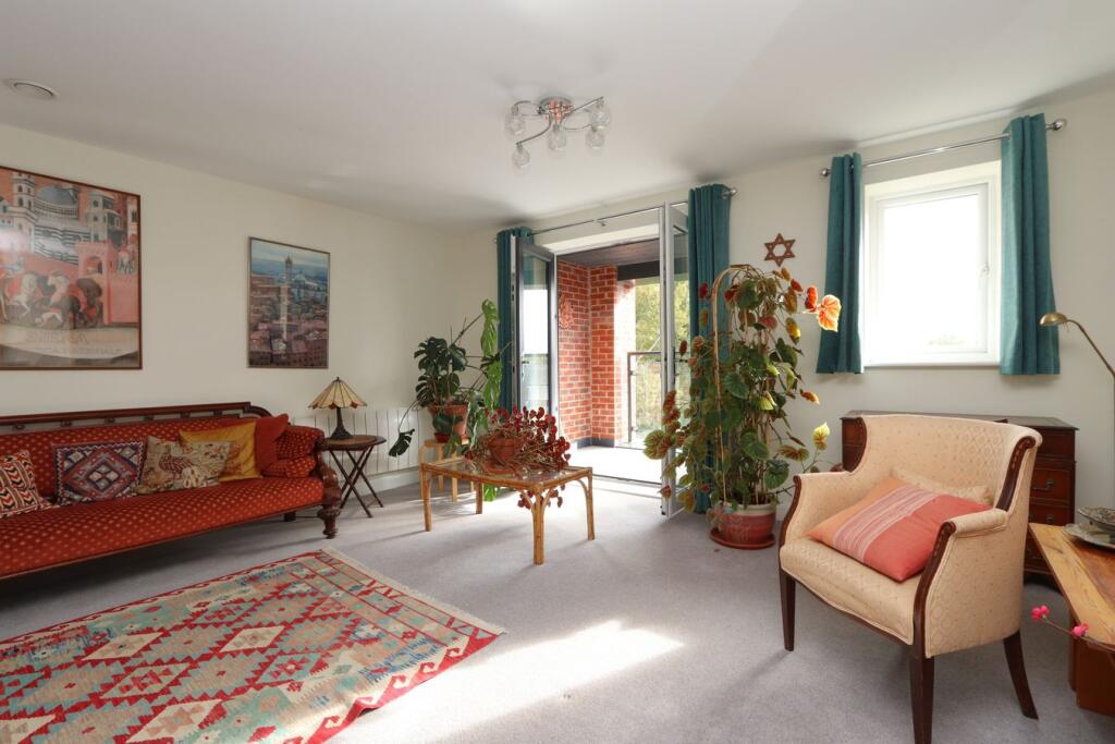 Apartment in Stockport - View 4