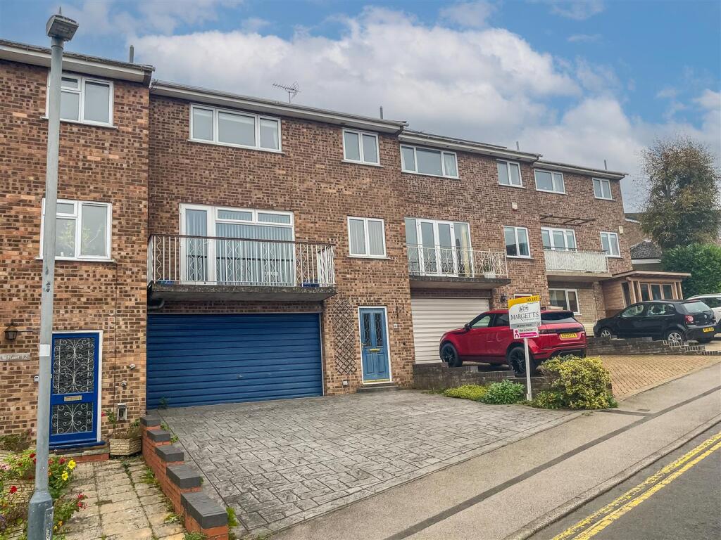 Main image of property: Cocksparrow Street, Warwick