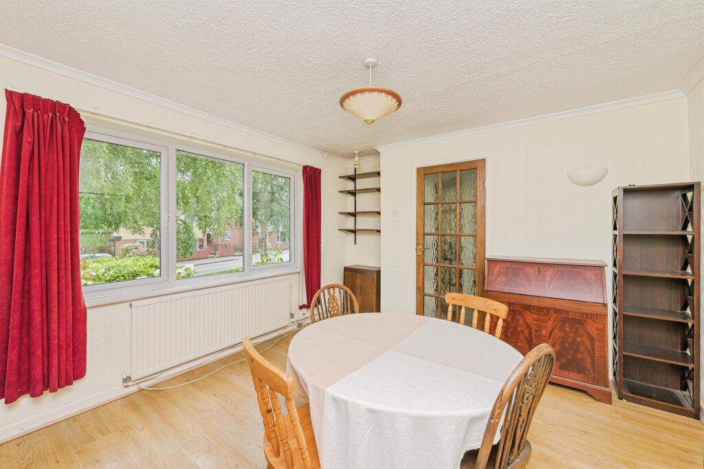 Orchard Close, Dosthill, Tamworth - View 6