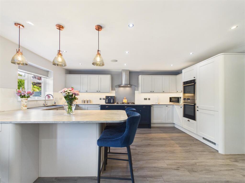 House in Hull, Newport - View 4