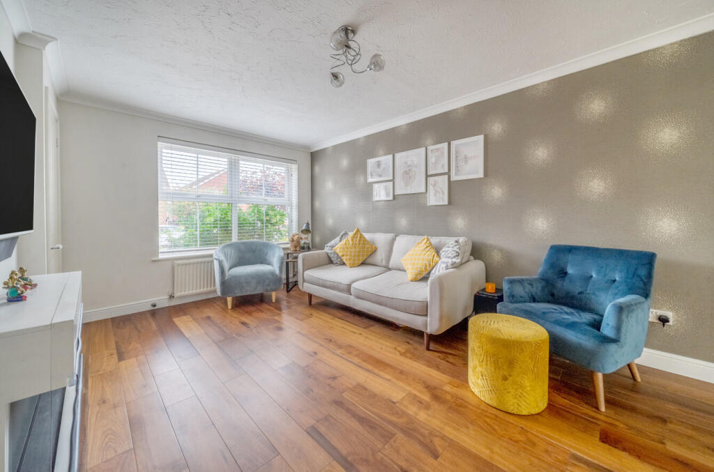 Crockford Place, Binfield, Bracknell photo 4