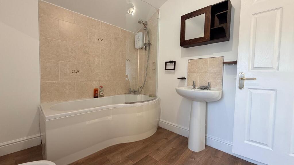 Additional image 4 of Law Street, Cleckheaton