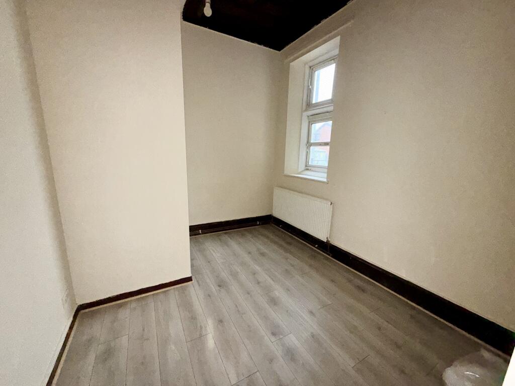 Apartment in Lincoln, Ermine - View 2