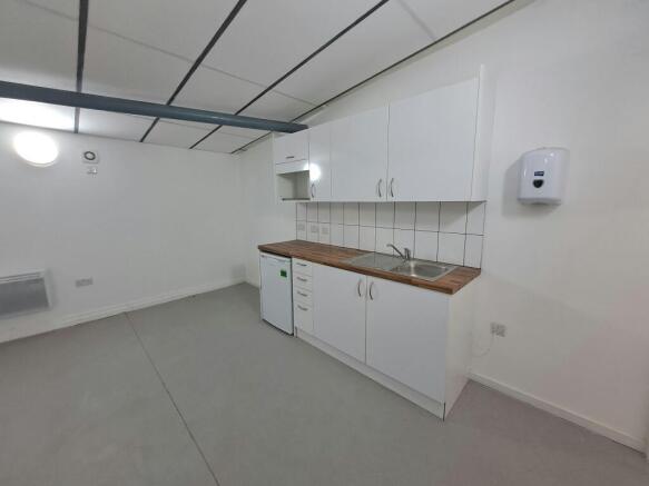 3 Executive Park  Kitchenette