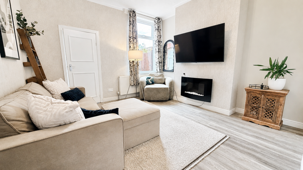 House in Stockport - View 2
