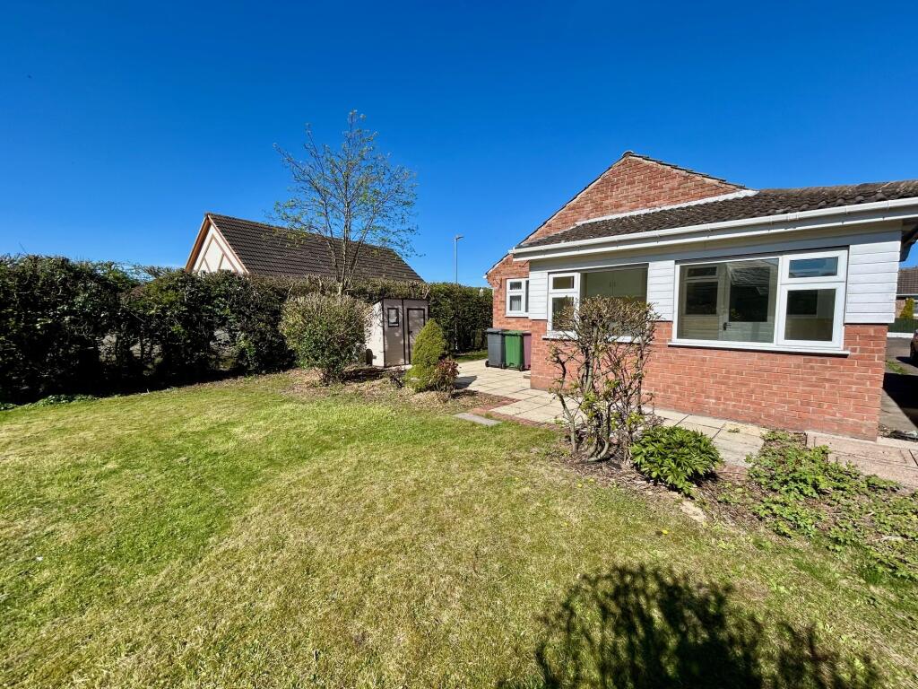 Main image of property: Clifton Avenue, Barlborough, S43