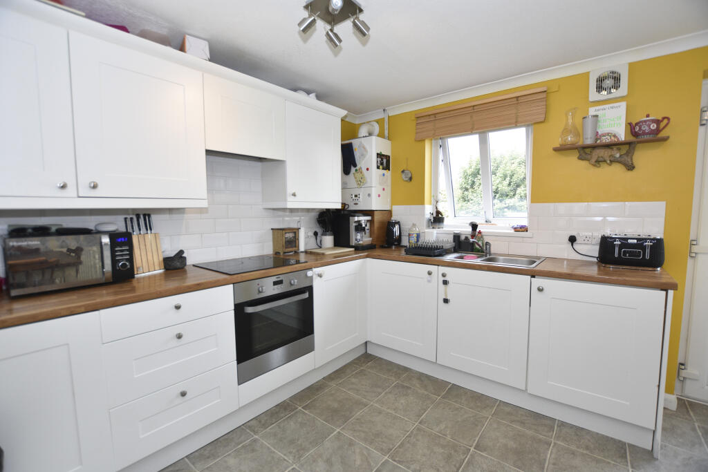 House in Truro - View 5