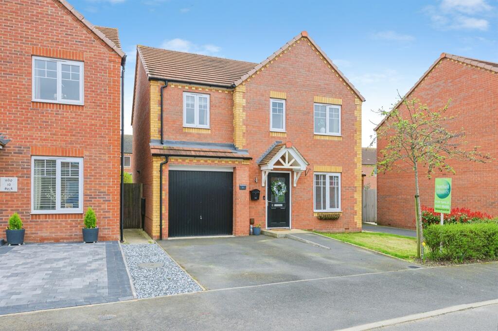 Main image of property: Hoo Walk, Polesworth, Tamworth