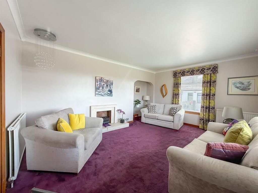 House in Motherwell, North Lanarkshire - View 4