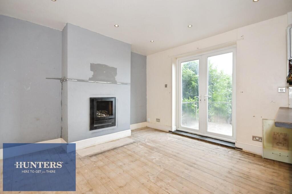 House in Chesterfield, Hollingwood, New Whittington - More