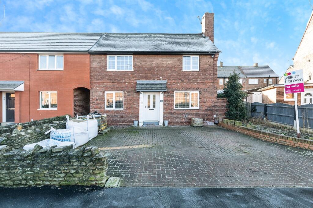 Main image of property: Lea Lane, Featherstone, Pontefract