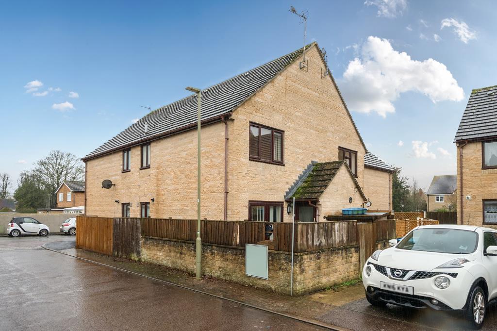 Main image of property: Carterton, Oxfordshire, OX18