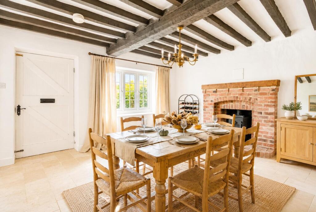 House in North Kesteven, Aubourn with Haddington - More